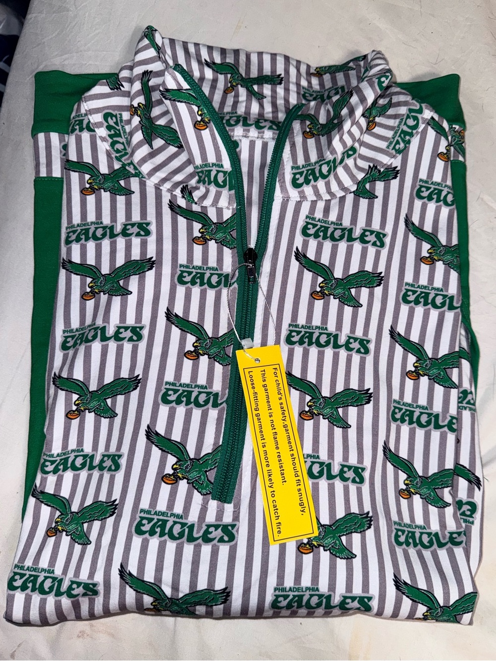 Philadelphia Eagles Kelly Green, Logo & Stripe Quarter-Zip Top NWT